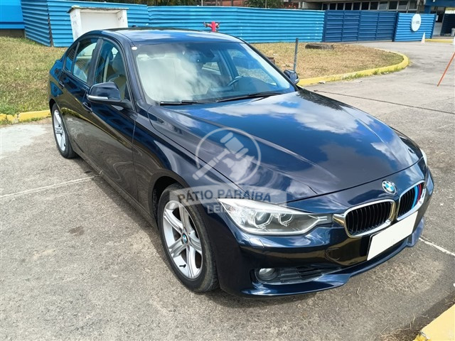 BMW 320i Active Flex